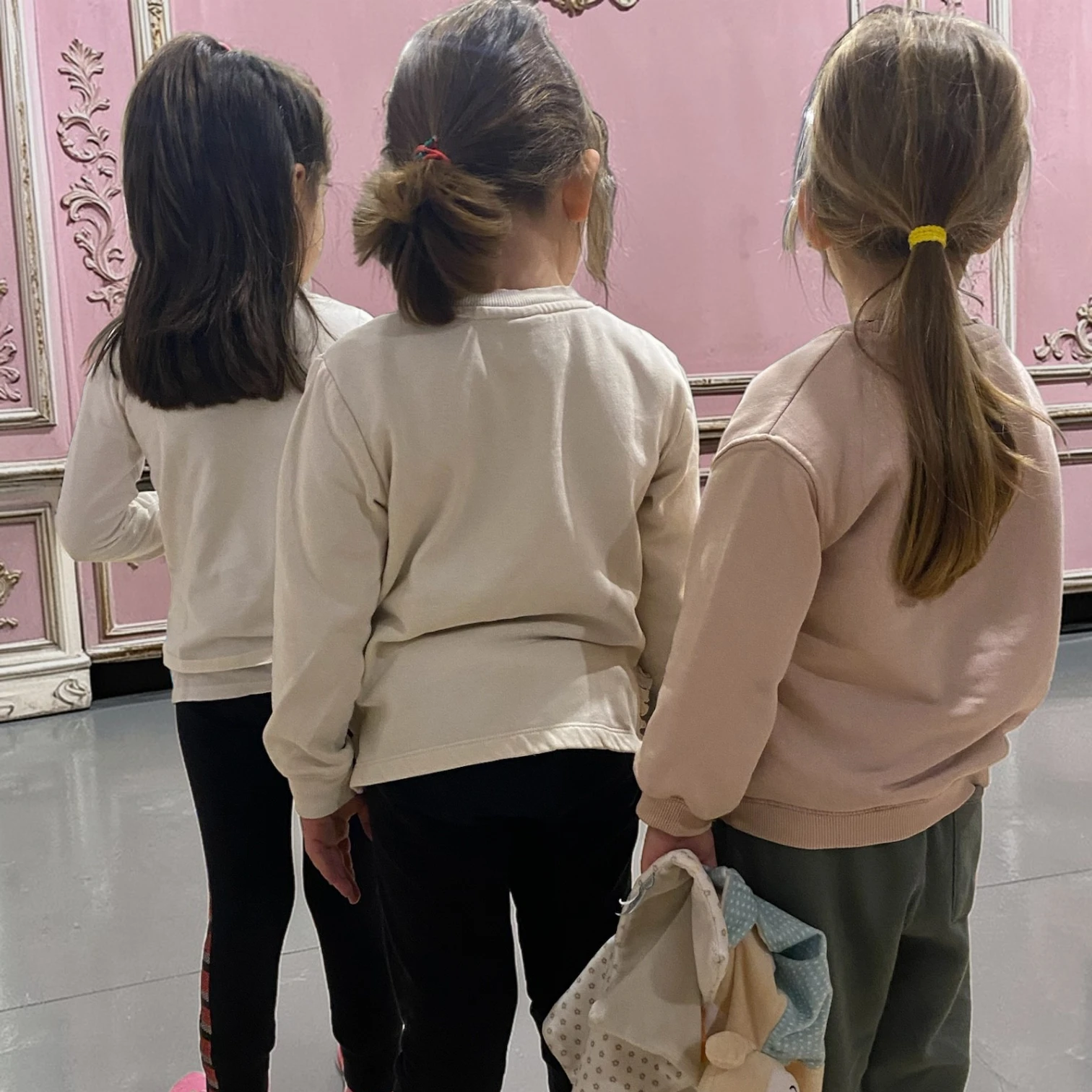 Bambine lezione danza classica propedeutica sala Erranza ASD Canonica d'Adda