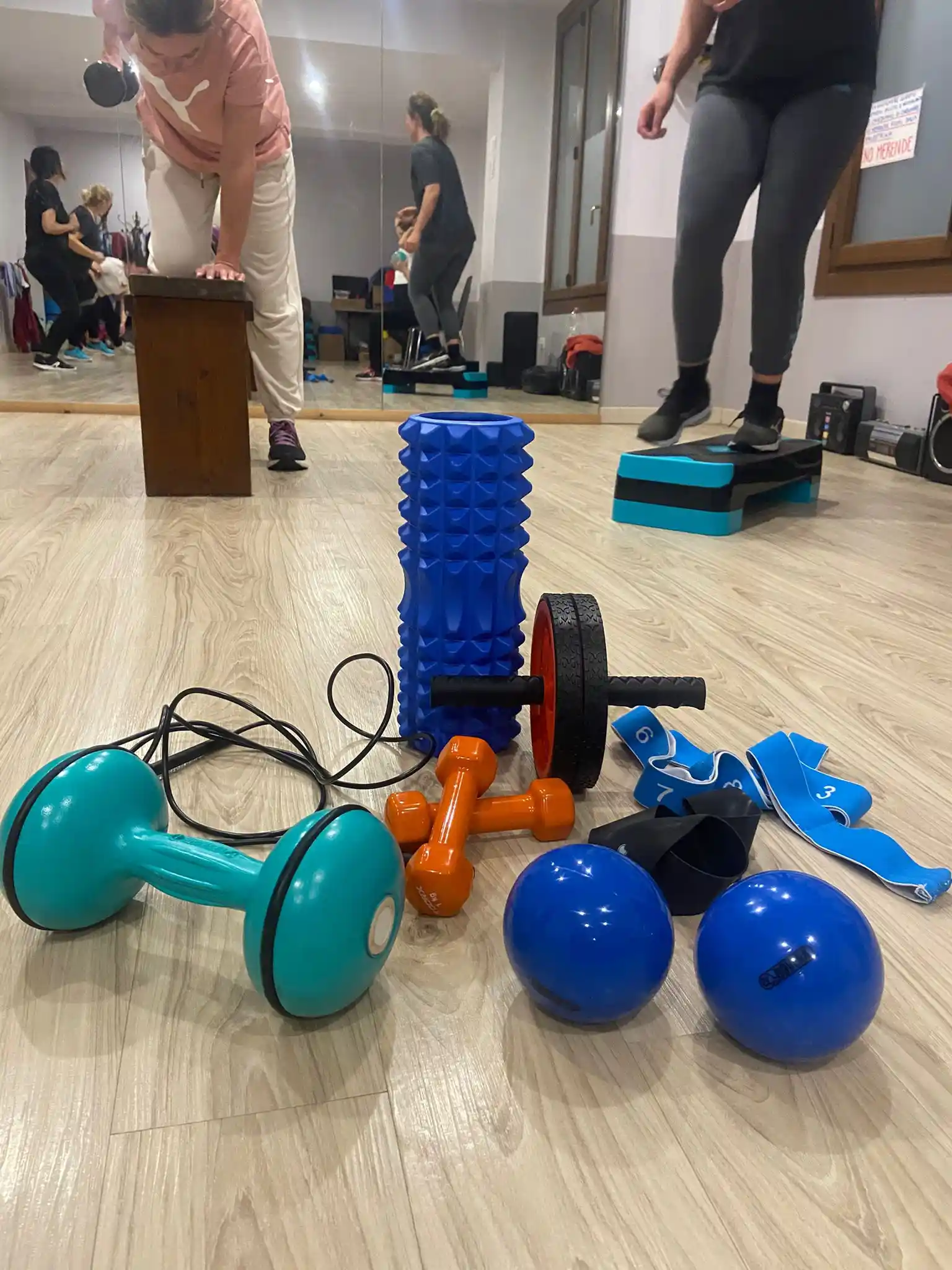 Attrezzatura fitness e lezione adulti Erranza ASD Canonica d'Adda